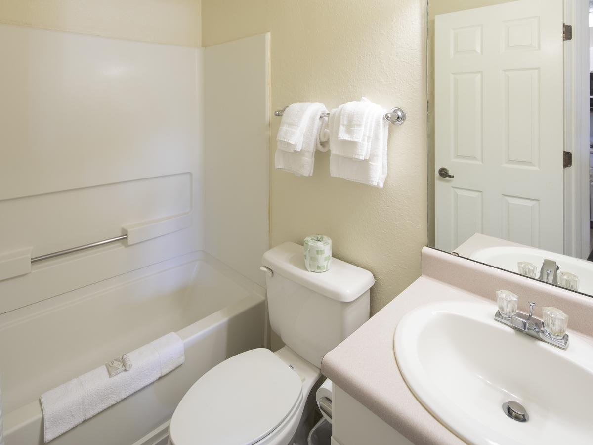 InTown Suites Extended Stay Birmingham AL - Oxmoor Road - Accommodation Texas 9