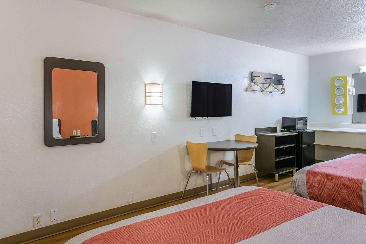 Motel 6 Dothan - Accommodation Texas 24
