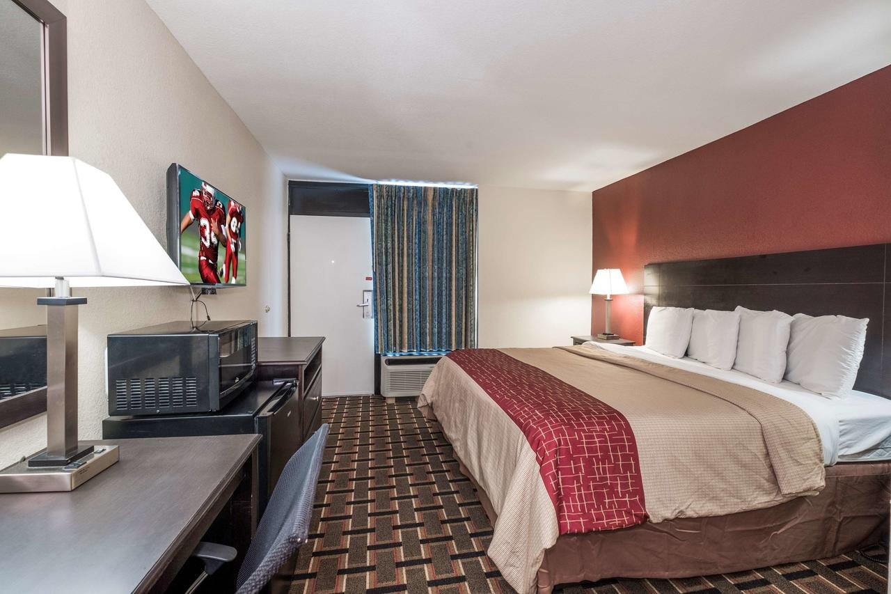 Red Roof Inn Mobile - Midtown - Accommodation Dallas