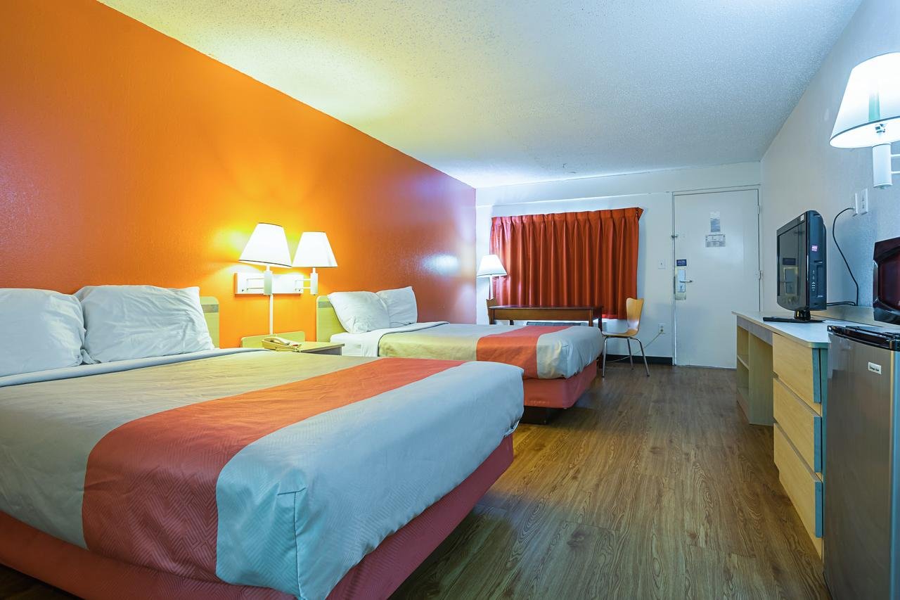 Motel 6 Decatur - Accommodation Florida