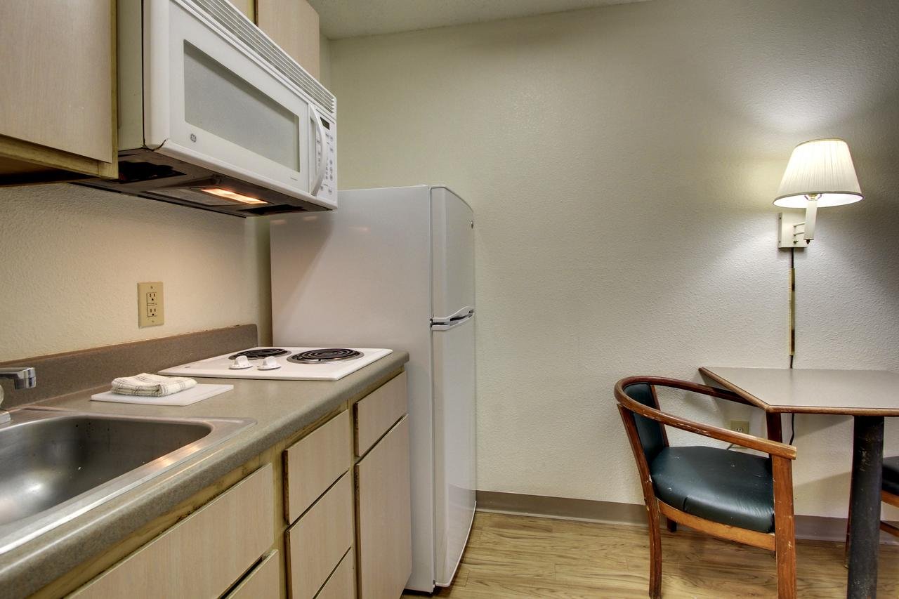 InTown Suites Extended Stay Birmingham/ Lakeshore Pkwy - Accommodation Dallas