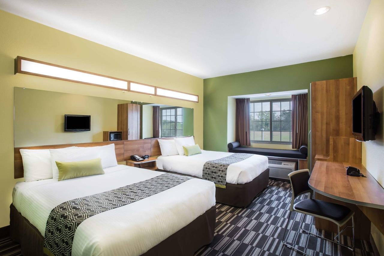 Microtel Inn And Suites By Wyndham - Accommodation Dallas