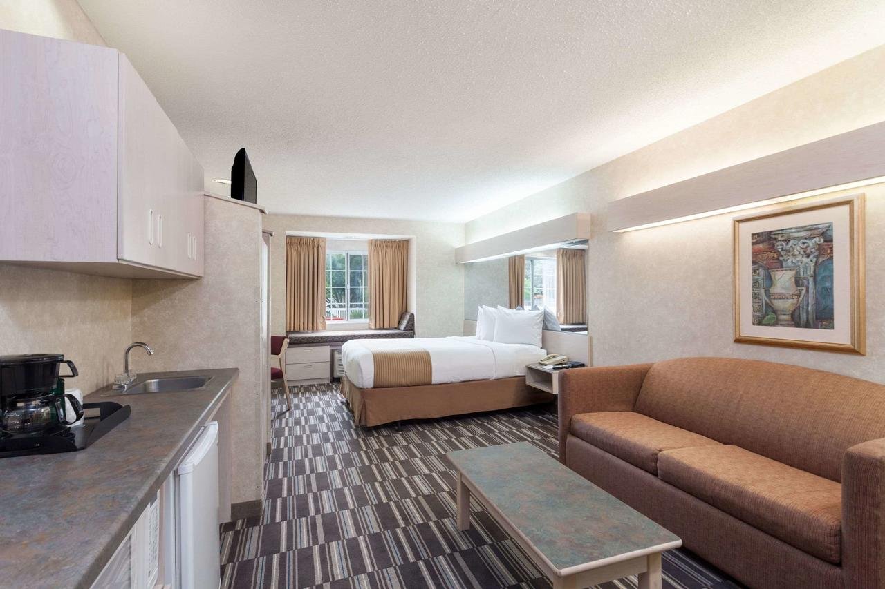 Microtel Inn & Suites By Wyndham - Accommodation Florida