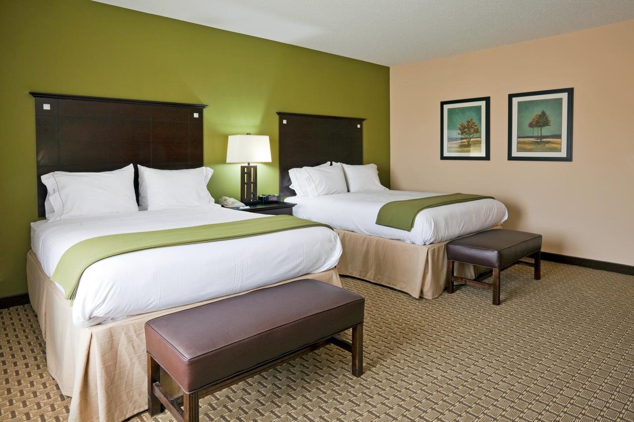 Holiday Inn Express Hotel & Suites Opelika Auburn - thumb 2