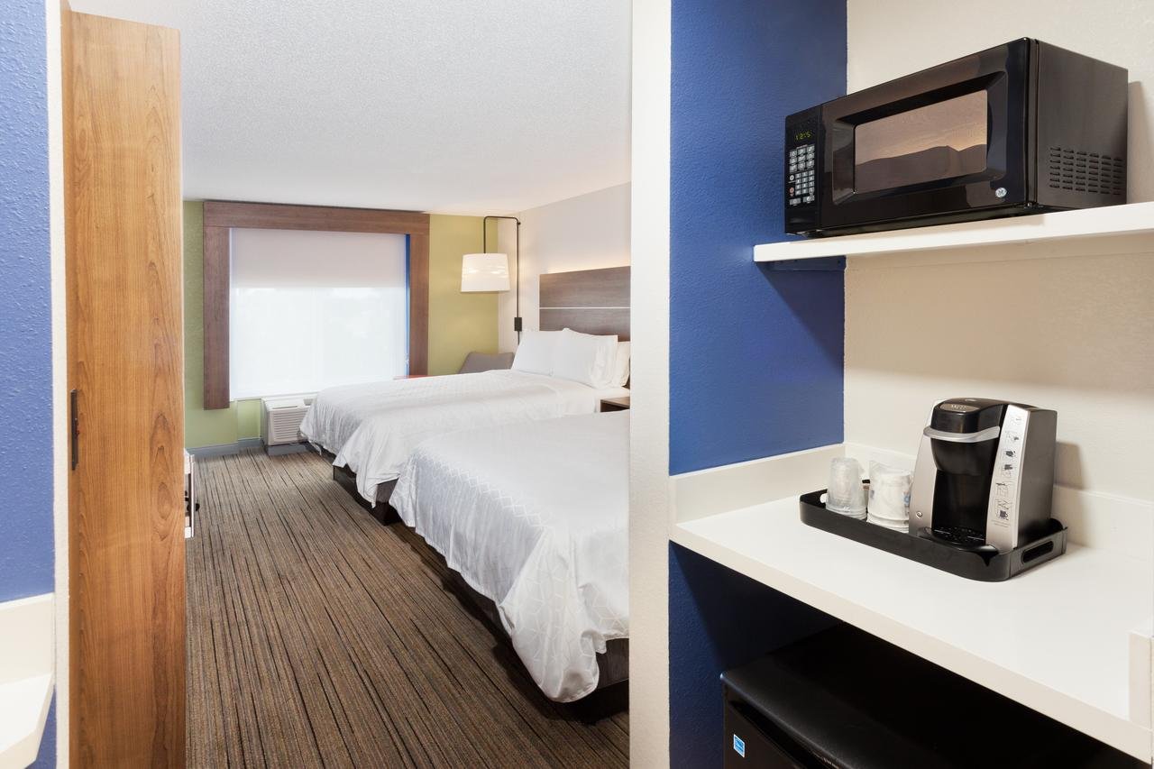 Holiday Inn Express Hotel & Suites Dothan North - Accommodation Dallas