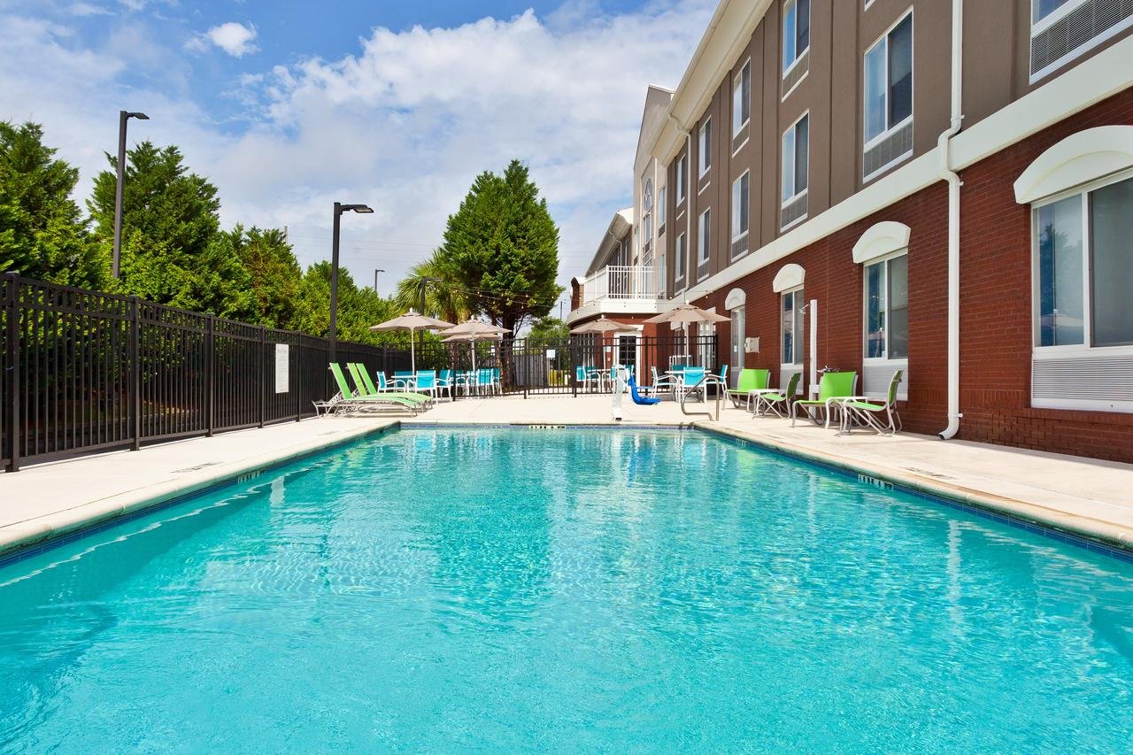 Holiday Inn Express Hotel & Suites Dothan North - Accommodation Florida