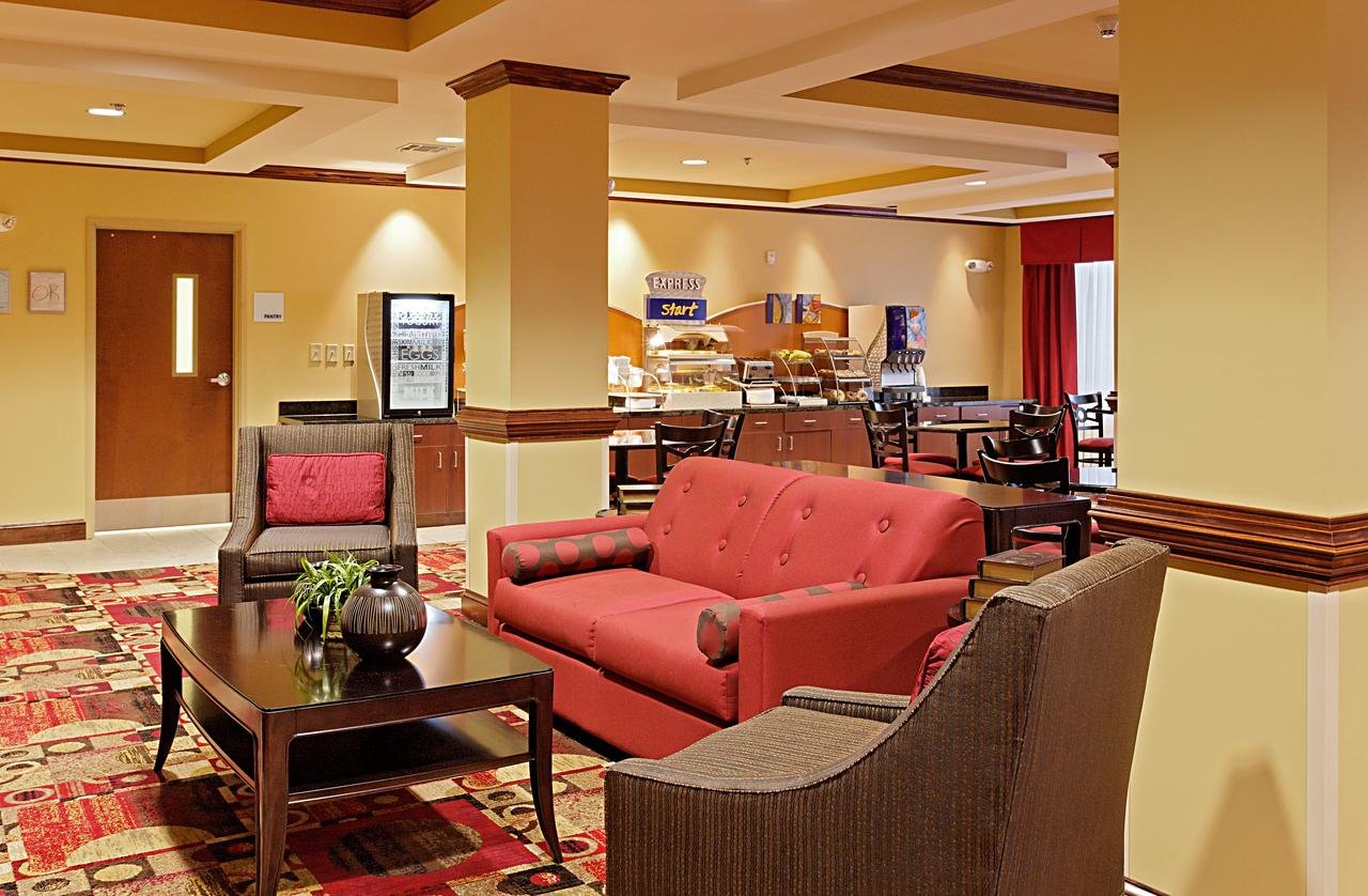 Holiday Inn Express Hotel & Suites Talladega - Accommodation Texas 7