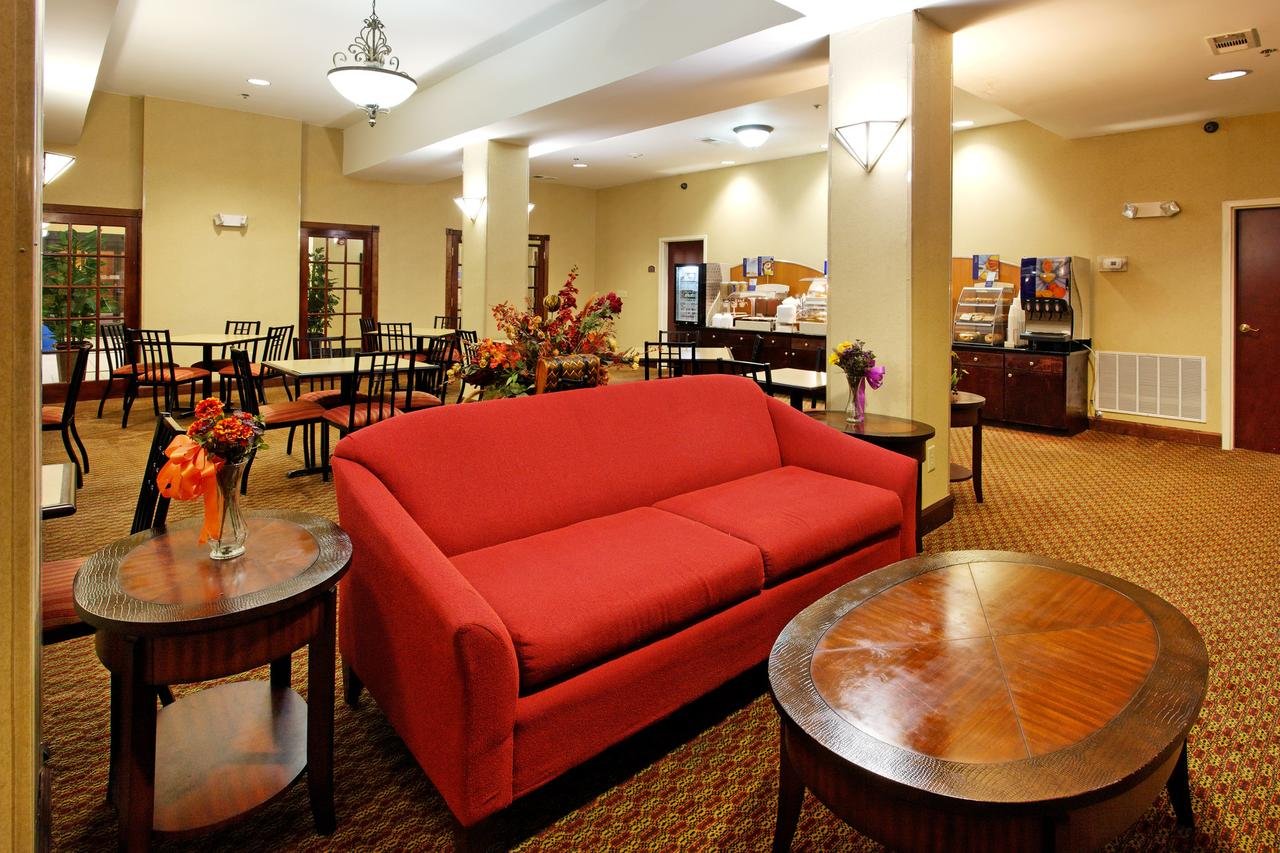 Holiday Inn Express & Suites Sylacauga - Accommodation Dallas