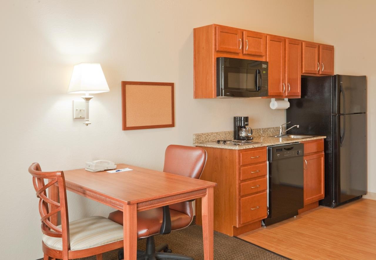 Candlewood Suites Eastchase Park - Accommodation Dallas