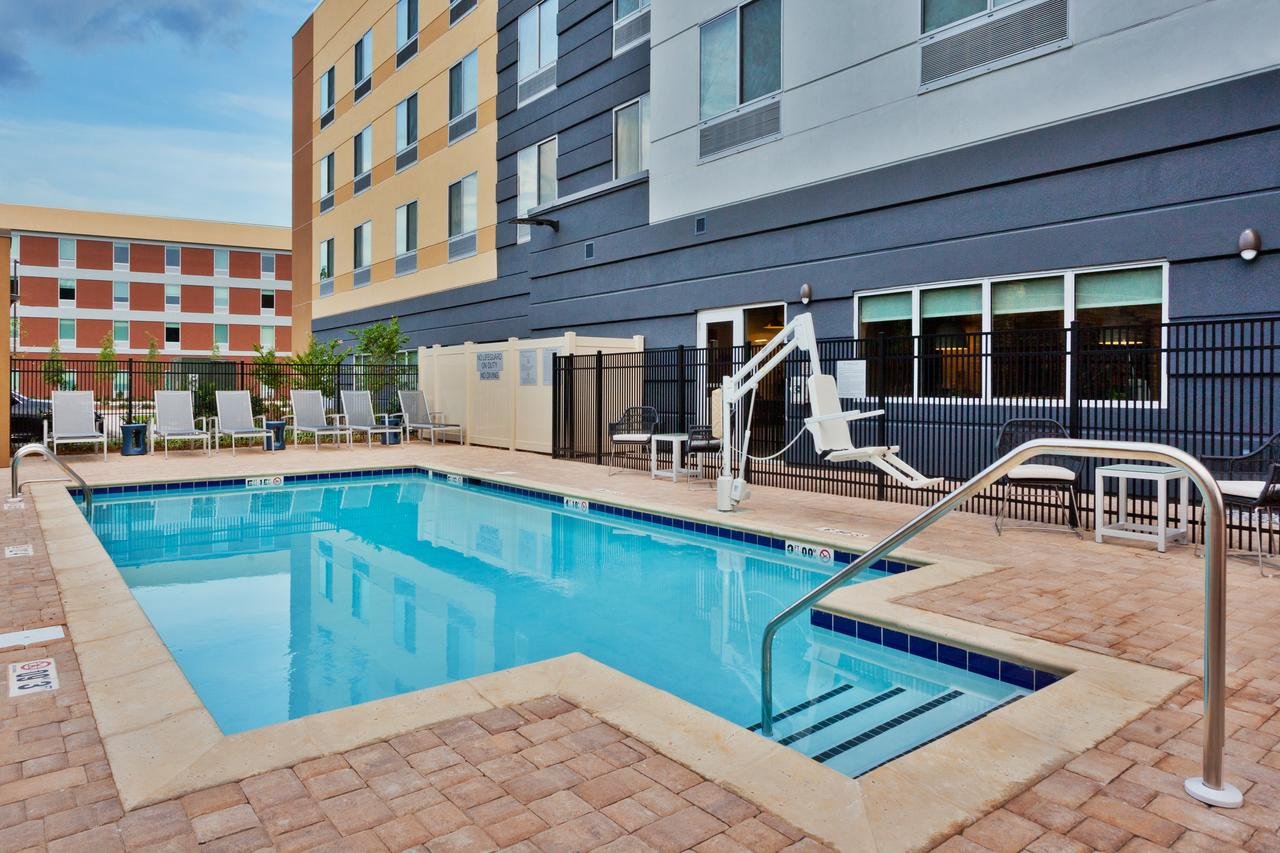 Fairfield Inn & Suites By Marriott Birmingham Colonnade - Accommodation Dallas