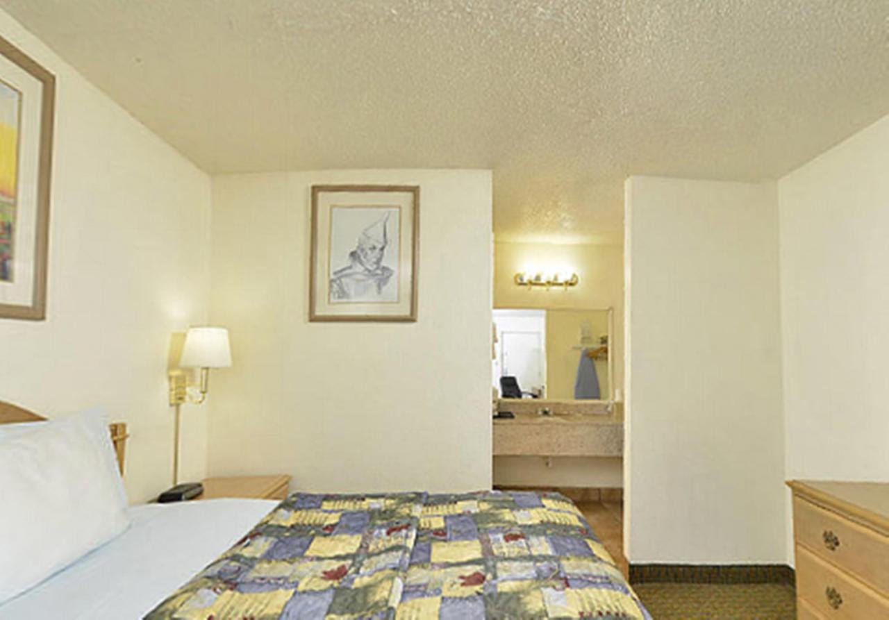 America's Best Value Inn - Oxford - Accommodation Texas 21