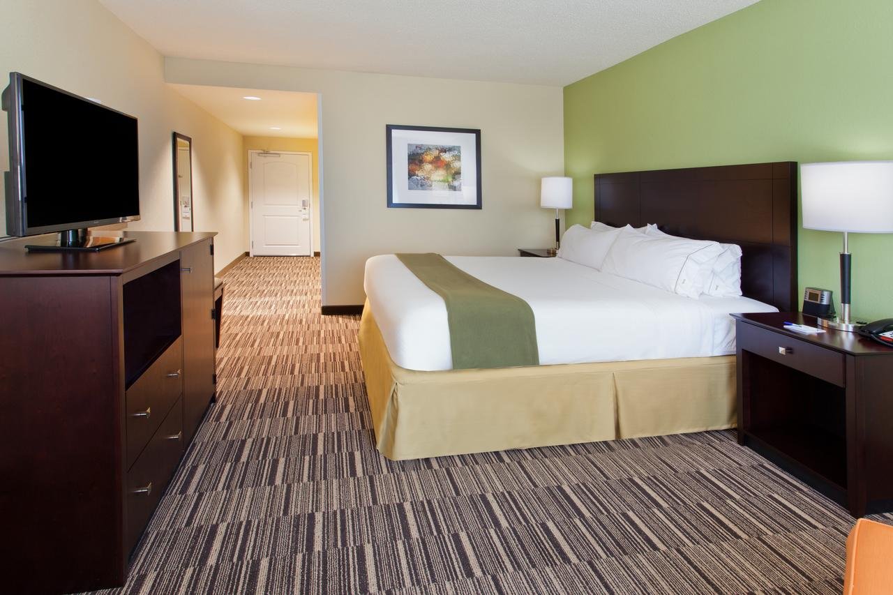 Holiday Inn Express Hotel & Suites Huntsville West - Research Park - Accommodation Dallas