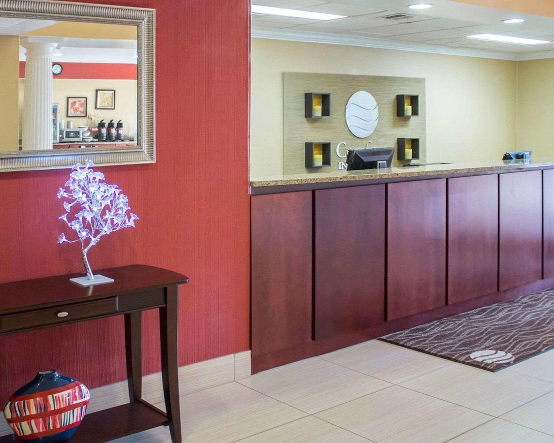 Comfort Inn & Suites Trussville I-59 Exit 141 - Accommodation Texas 19