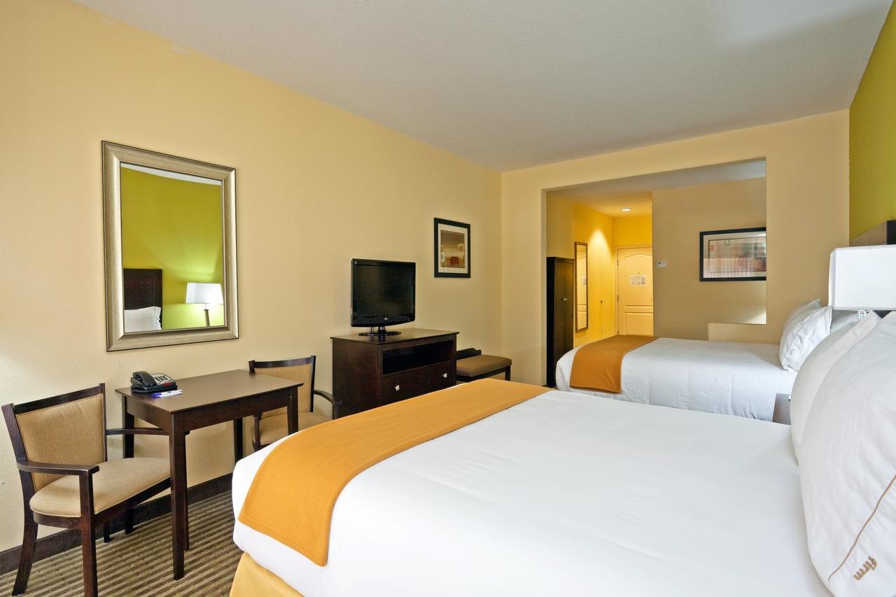 Holiday Inn Express Hotel & Suites Greenville - Accommodation Dallas