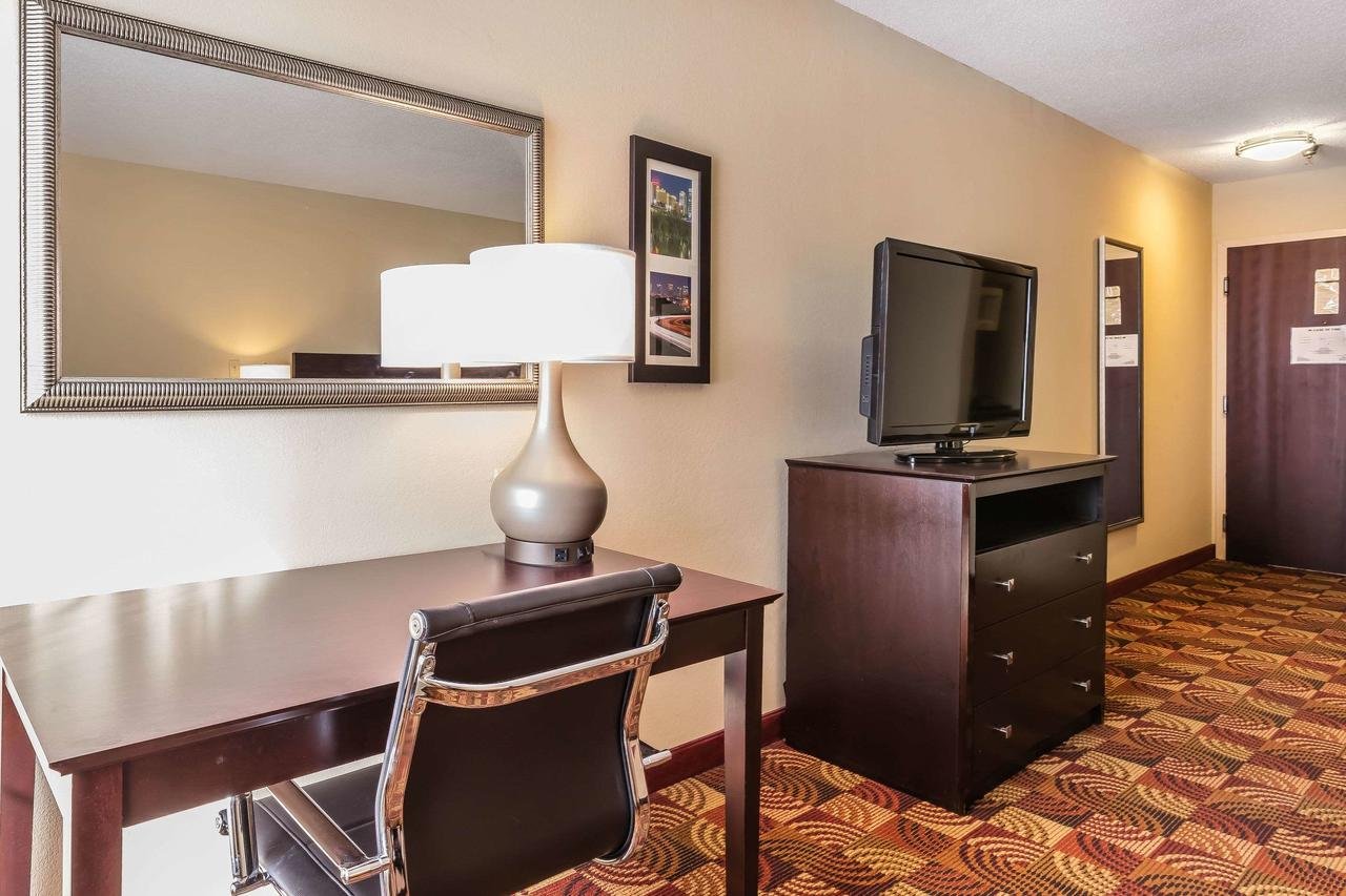 Comfort Inn & Suites Jasper Hwy 78 West - Accommodation Dallas