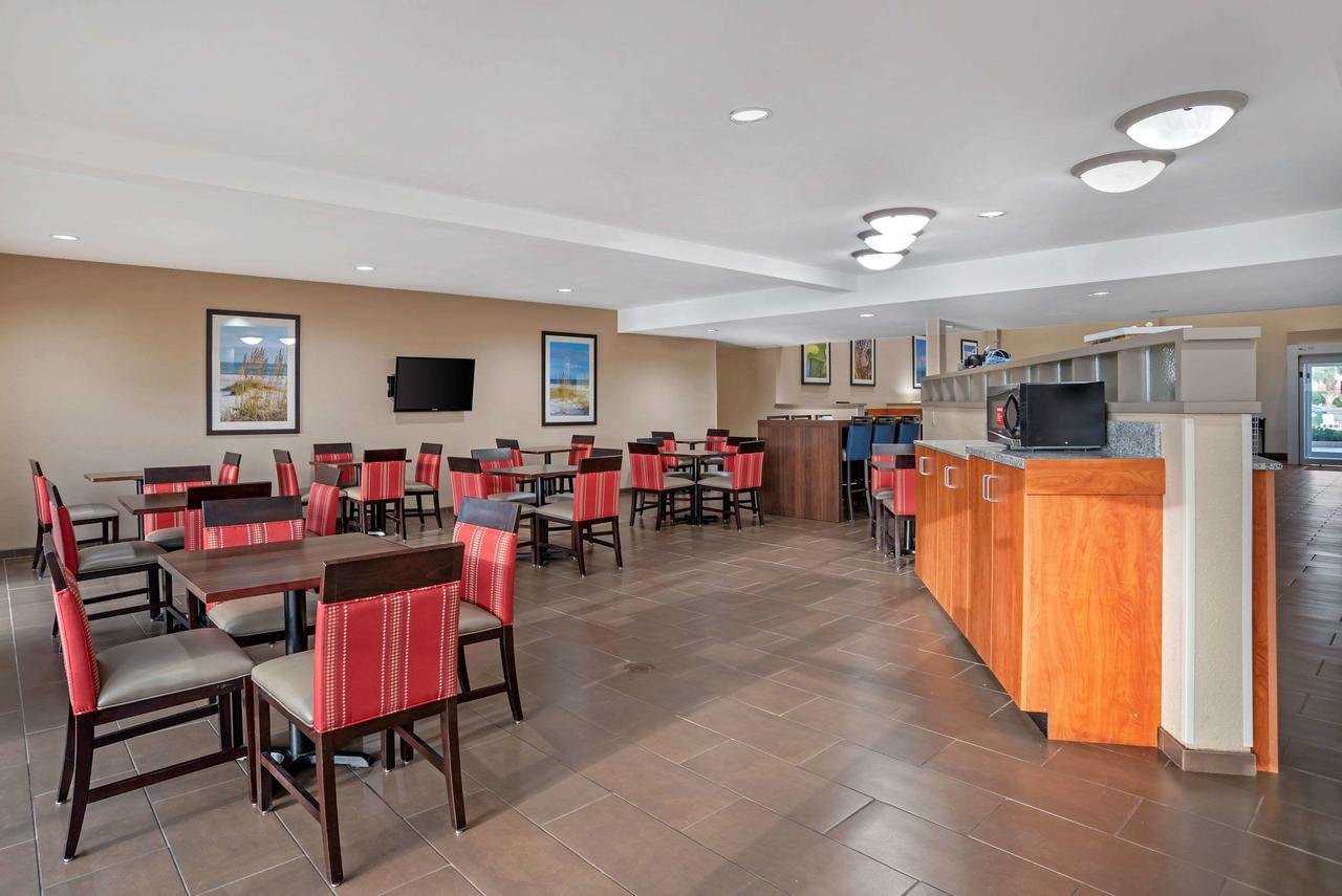 Comfort Suites Foley - North Gulf Shores - Accommodation Dallas