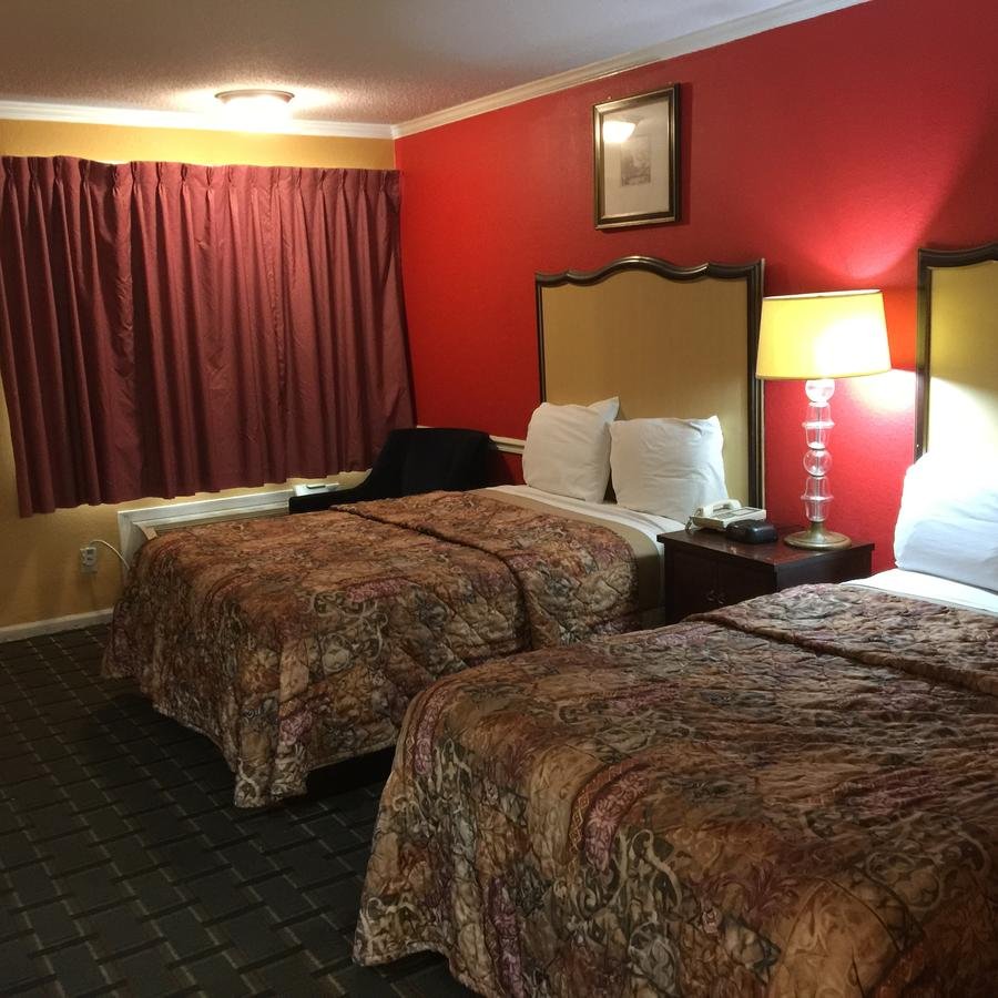 Stay Express Inn & Suites Demopolis - Accommodation Dallas