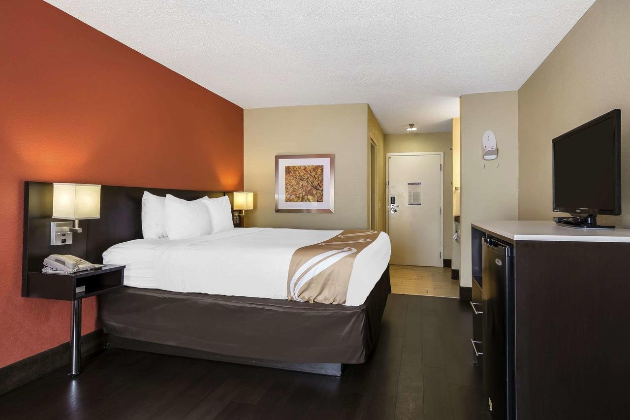 Quality Inn Phenix City Columbus - Accommodation Dallas