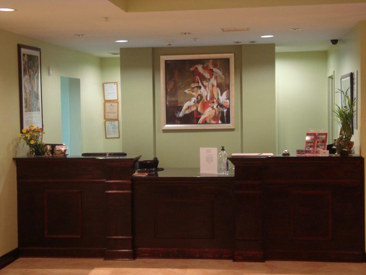 Ambassador Inn & Suites - Accommodation Dallas 19