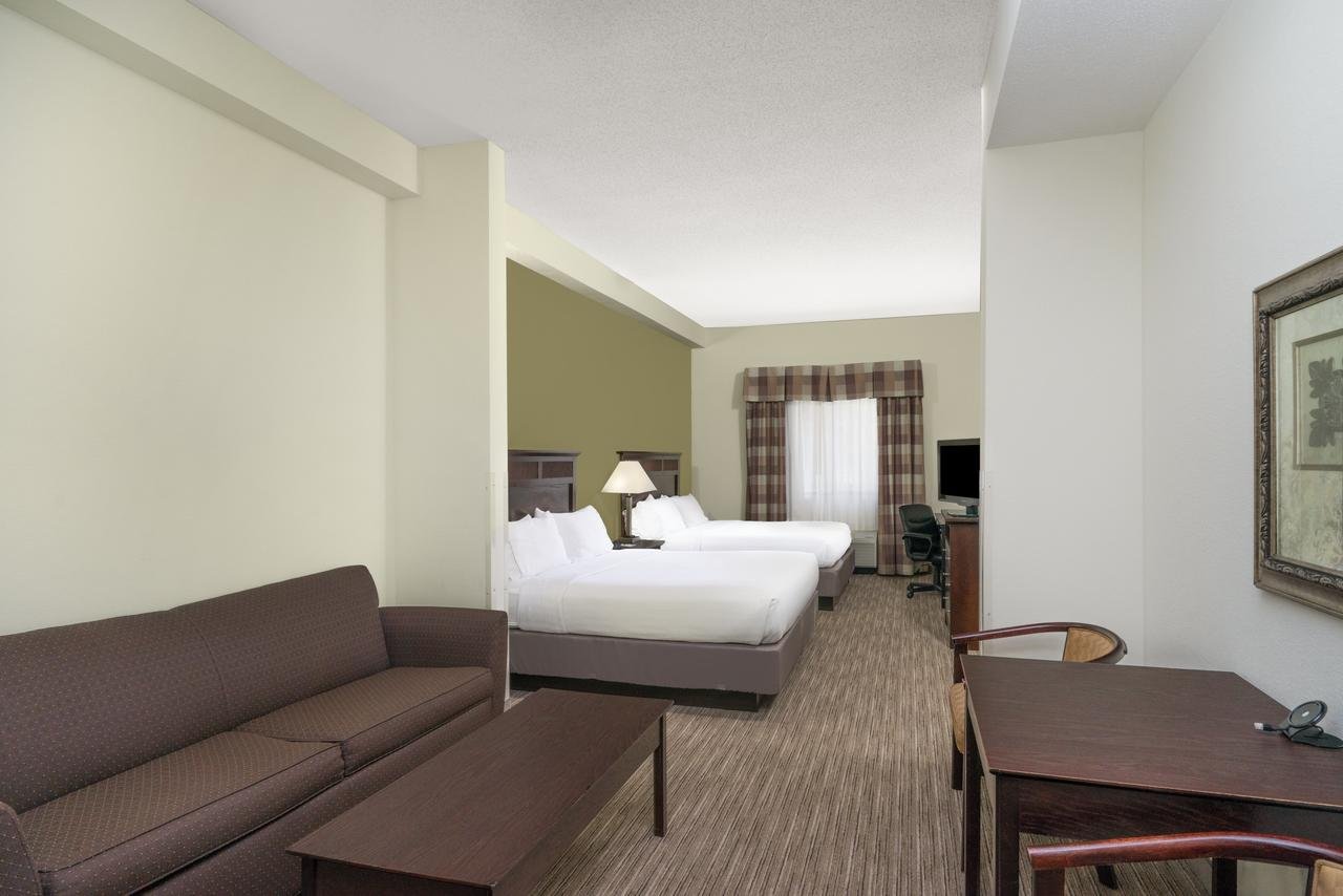 Holiday Inn Express Hotel & Suites- Gadsden - Accommodation Dallas