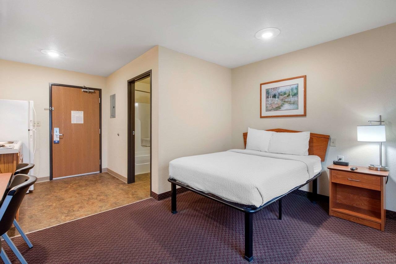 Suburban Extended Stay Hotel Huntsville University Area - Accommodation Dallas