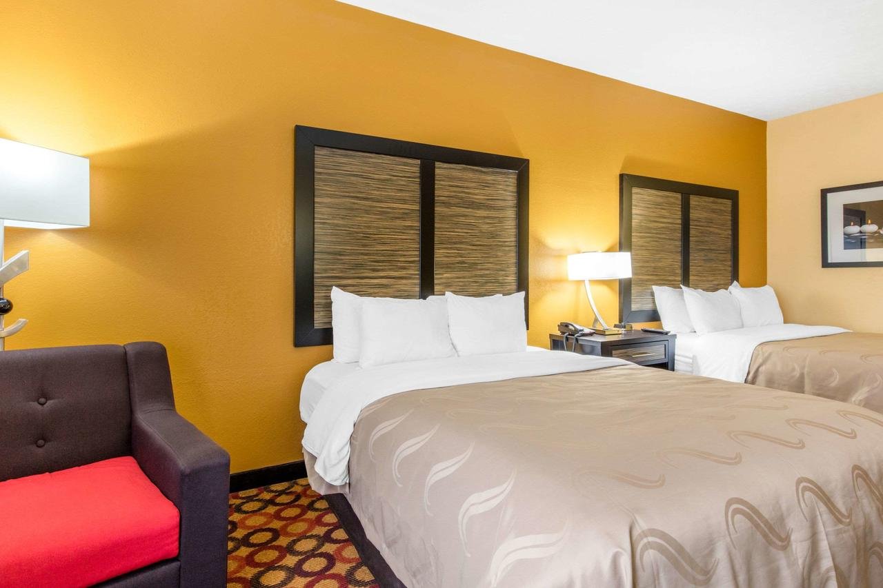 Quality Inn & Suites Montgomery East Carmichael Rd - Accommodation Florida