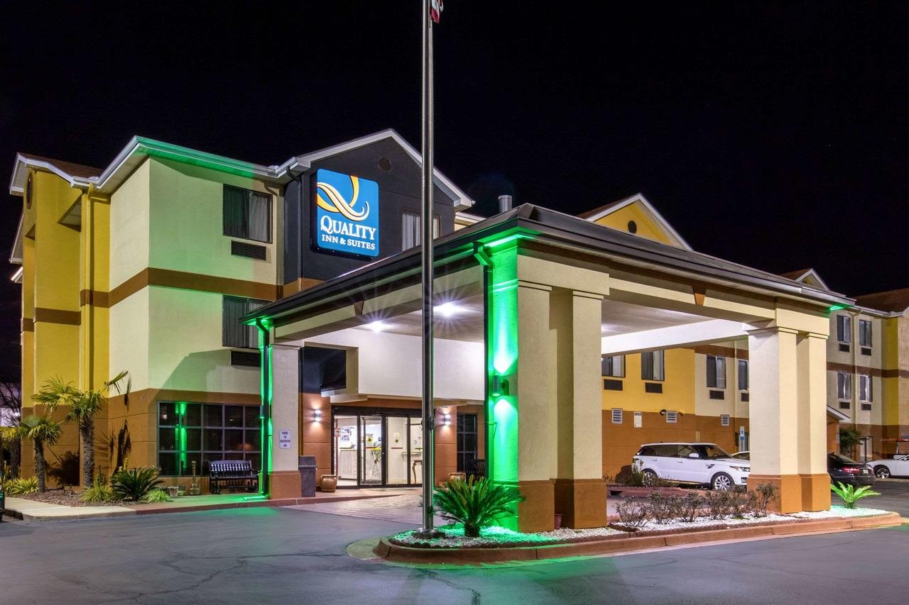 Quality Inn & Suites Montgomery East Carmichael Rd - Accommodation Texas 14