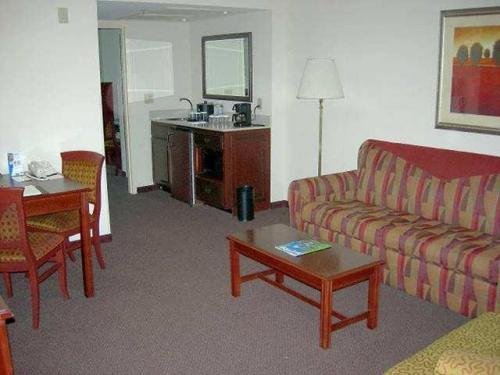 Embassy Suites Montgomery - Hotel & Conference Center - Accommodation Dallas 11