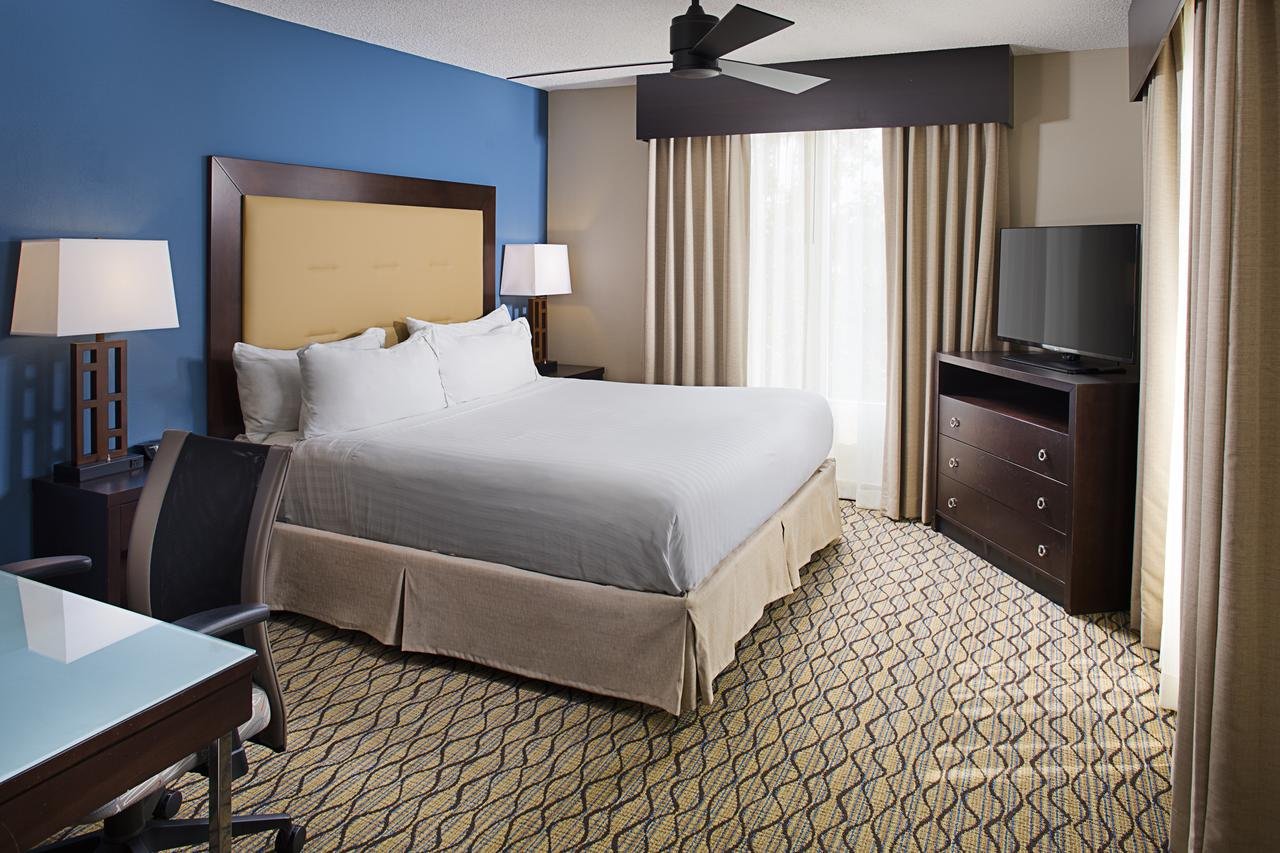 Holiday Inn Express Hotel & Suites Auburn - University Area - Accommodation Dallas 1