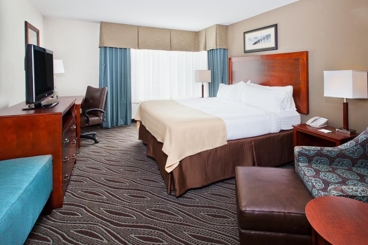 Holiday Inn & Suites Dothan - Accommodation Dallas