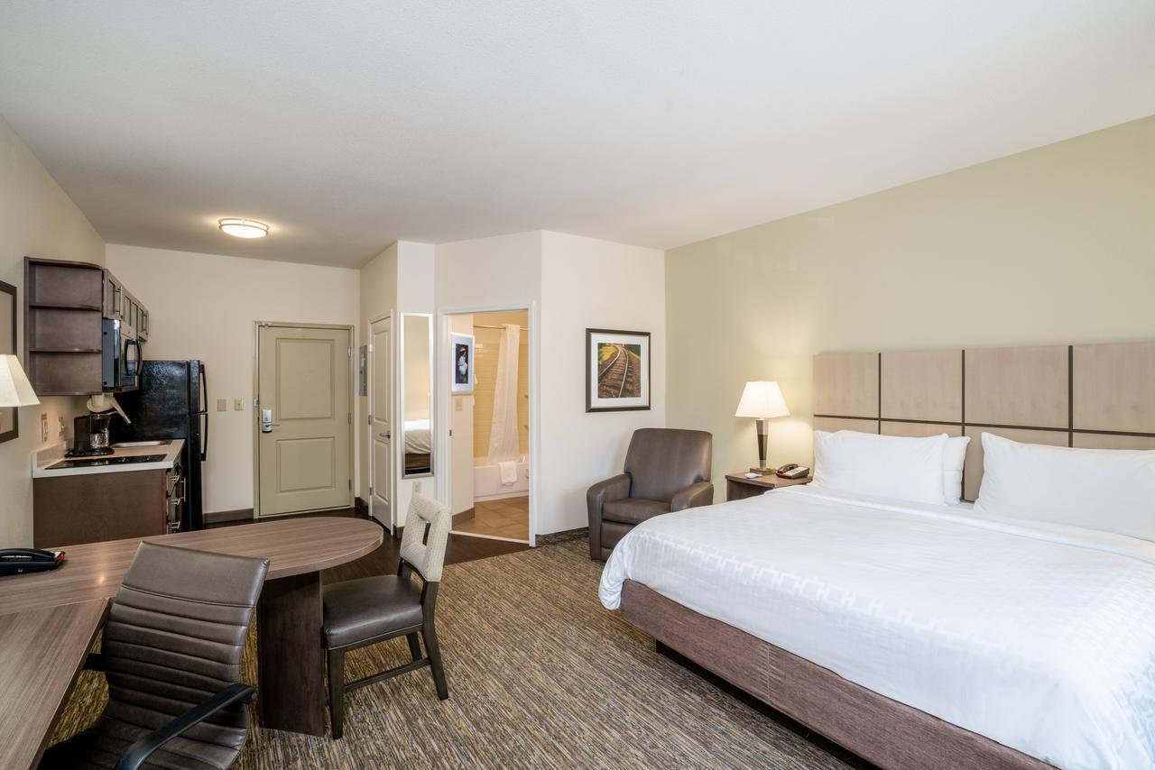 Candlewood Suites Auburn - Accommodation Dallas