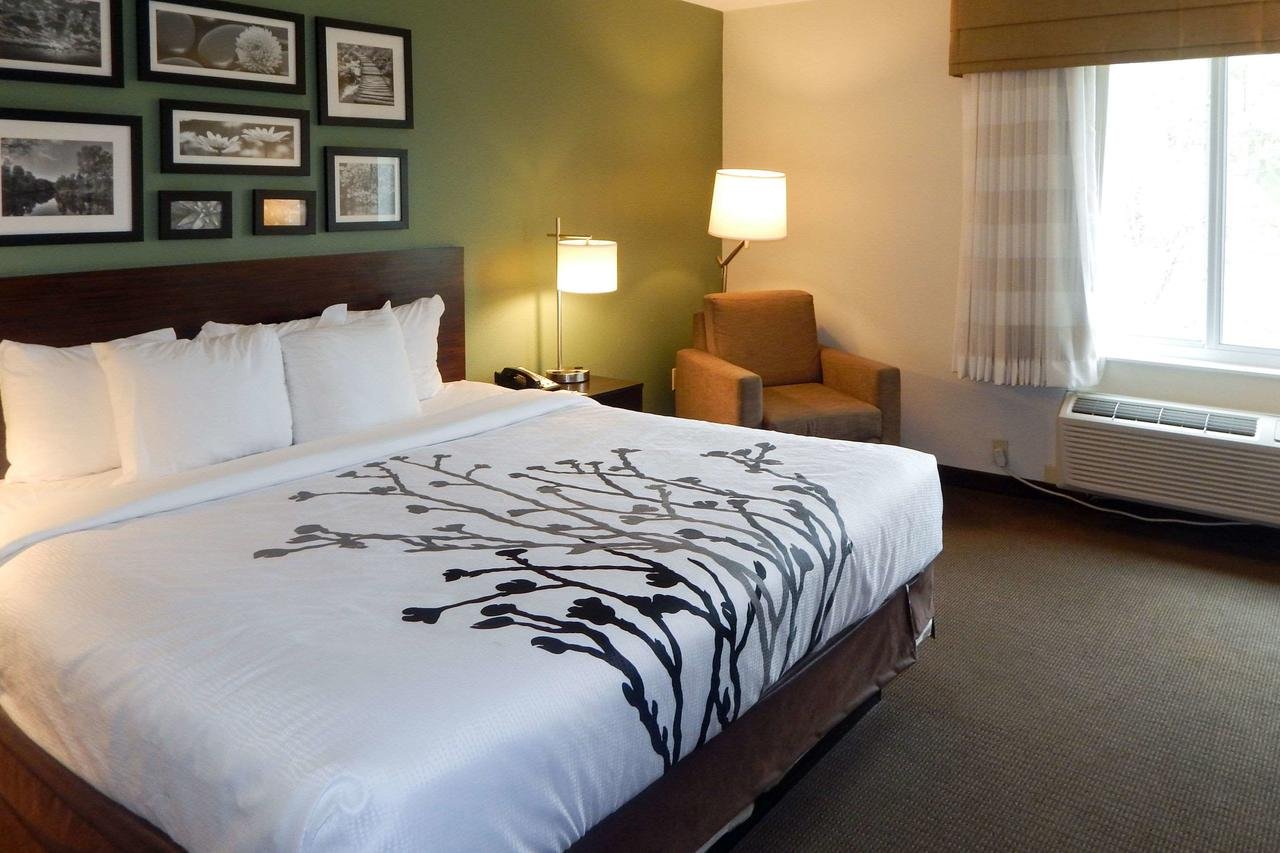 Sleep Inn & Suites Near Liberty Place I-65 - Accommodation Florida