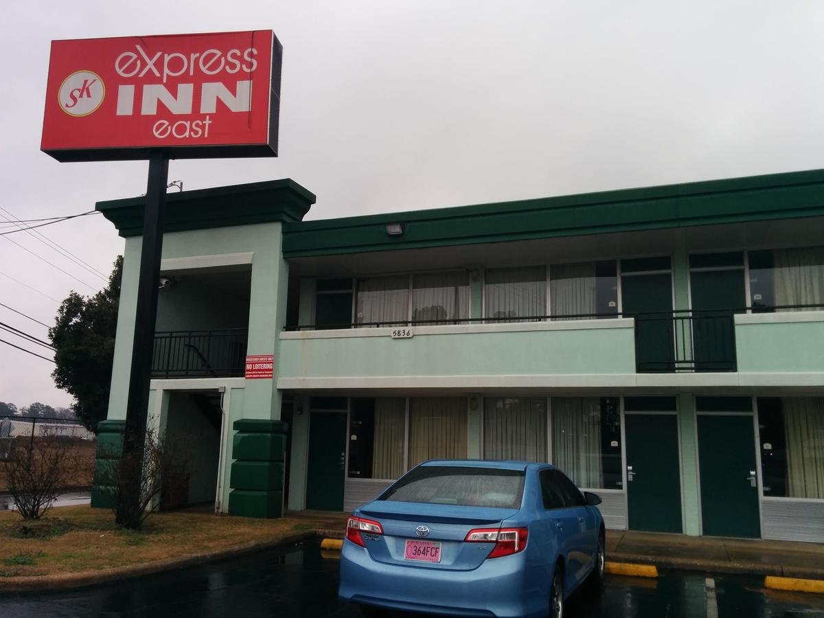 Express Inn East - Accommodation Dallas