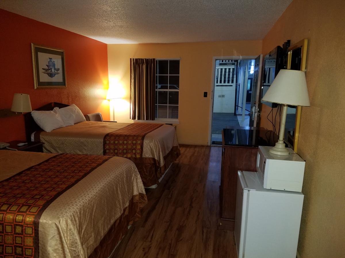 Key West Inn - Accommodation Dallas