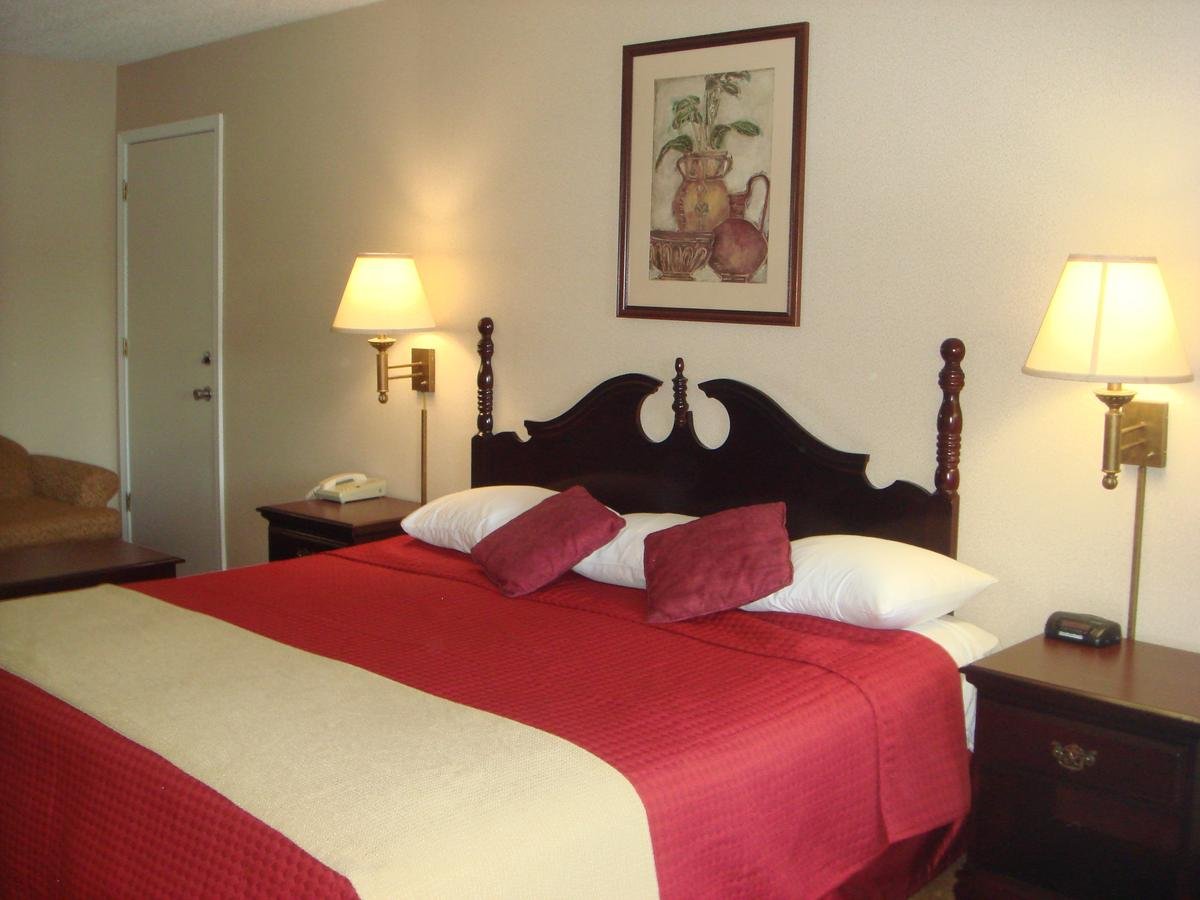 Key West Inn - Accommodation Texas 7