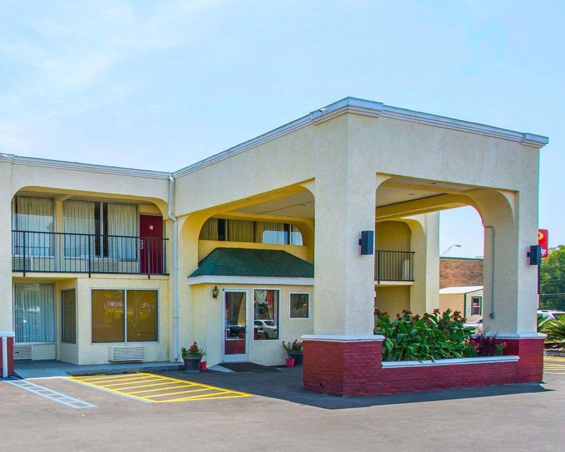 Econo Lodge Andalusia - Accommodation Dallas