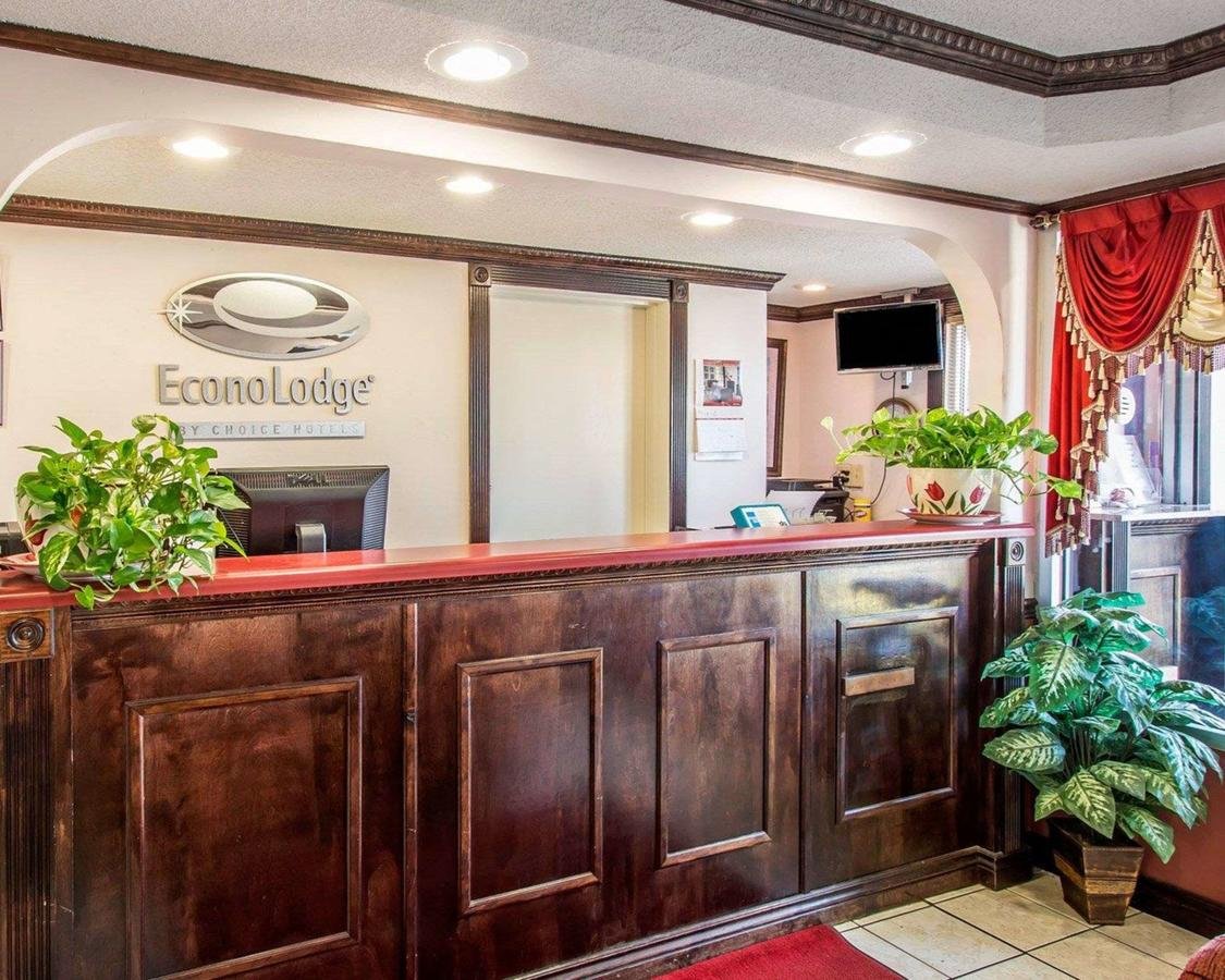 Econo Lodge Andalusia - Accommodation Texas 29