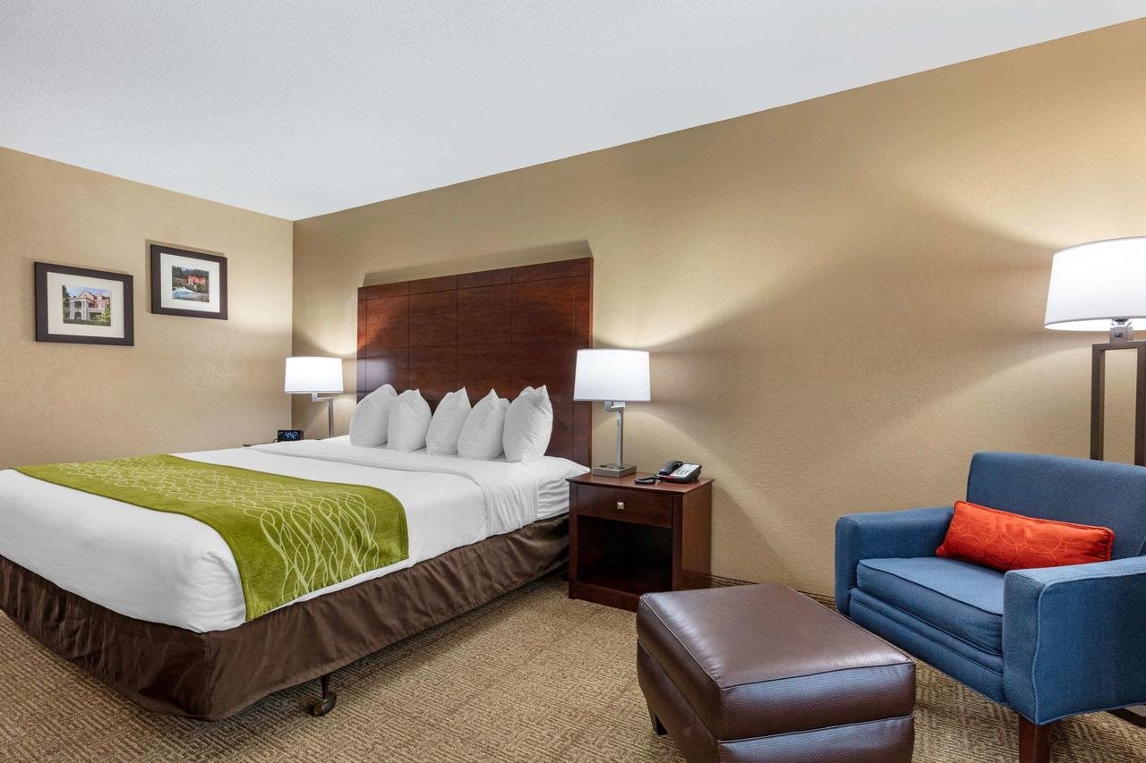 Comfort Inn US Hwy 80 - Accommodation Florida