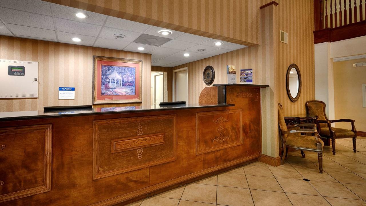 Best Western Plus Russellville Hotel & Suites - Accommodation Dallas