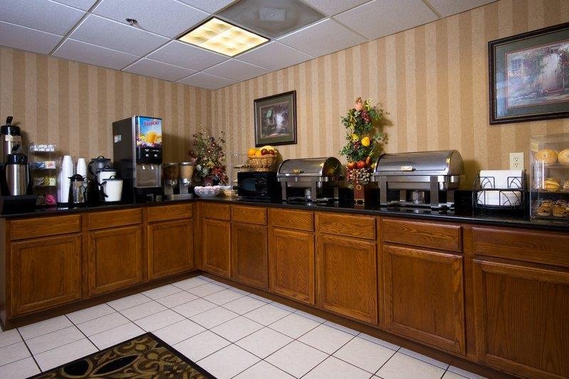 Best Western Plus Russellville Hotel & Suites - Accommodation Florida
