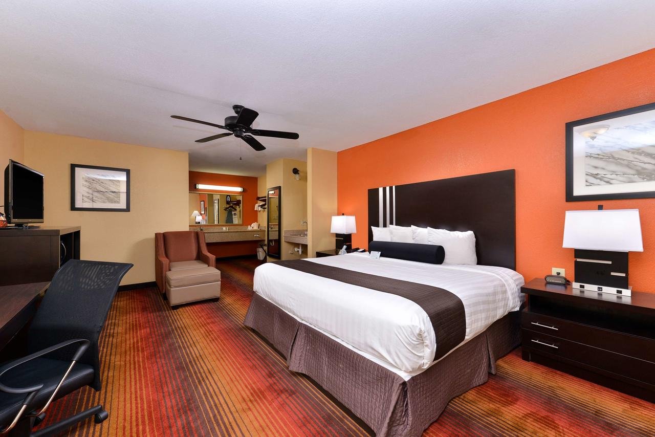 Best Western Inn - Accommodation Dallas