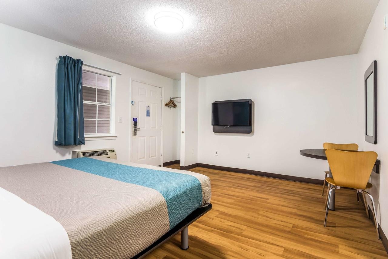 Motel 6 Gulf Shores - Accommodation Dallas
