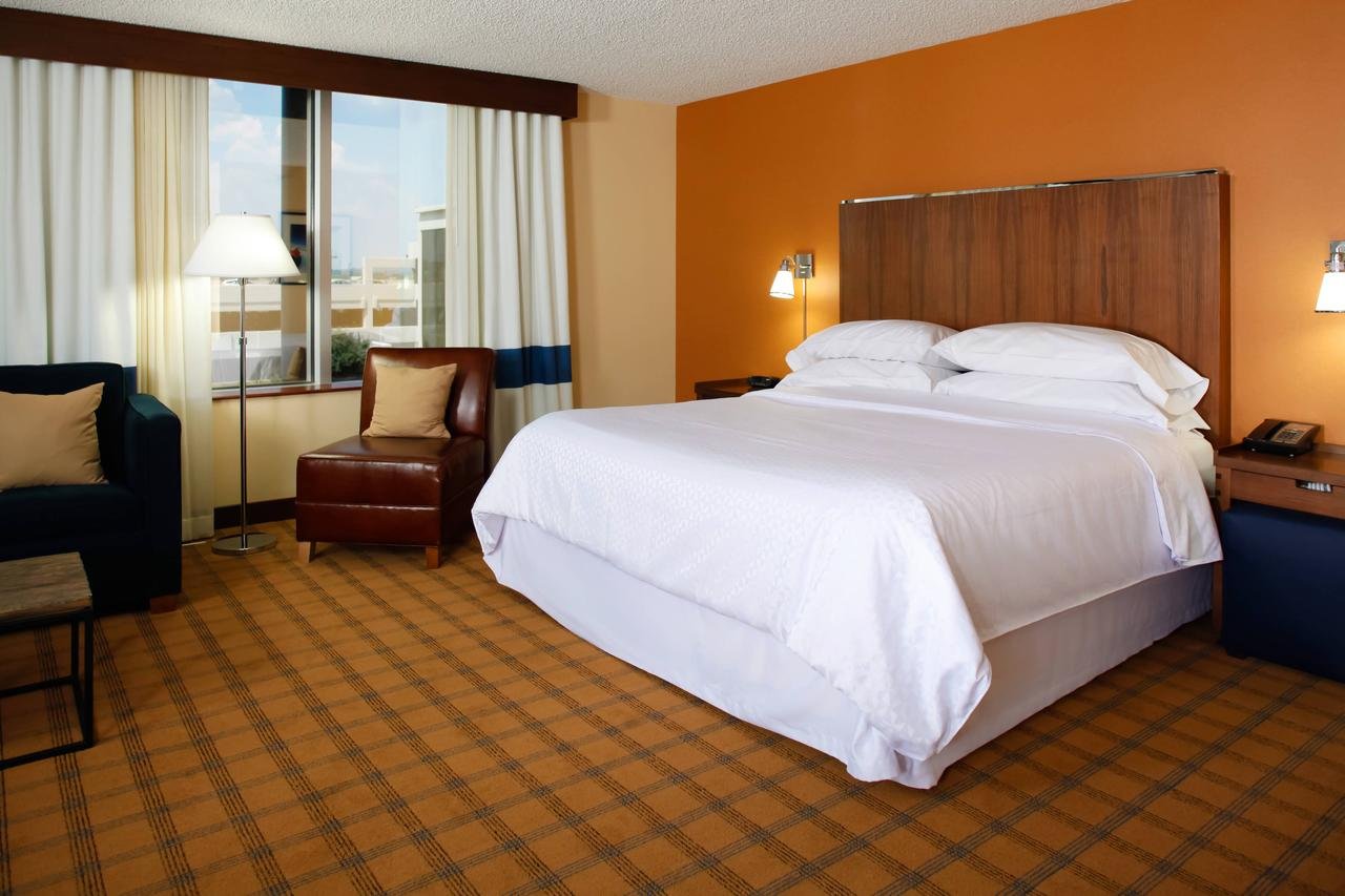Four Points Huntsville Airport - Accommodation Dallas