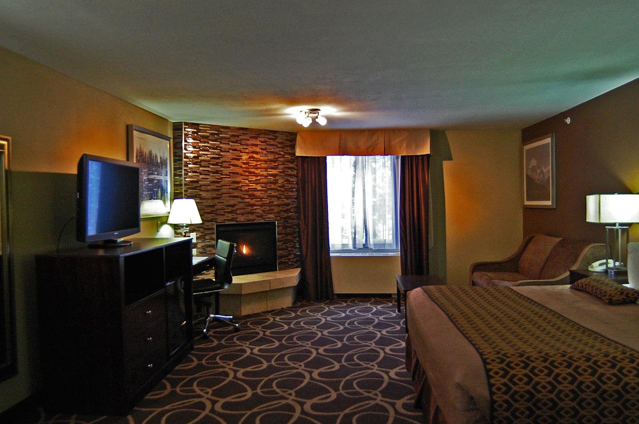 Best Western Plus Pioneer Park Inn - Accommodation Dallas