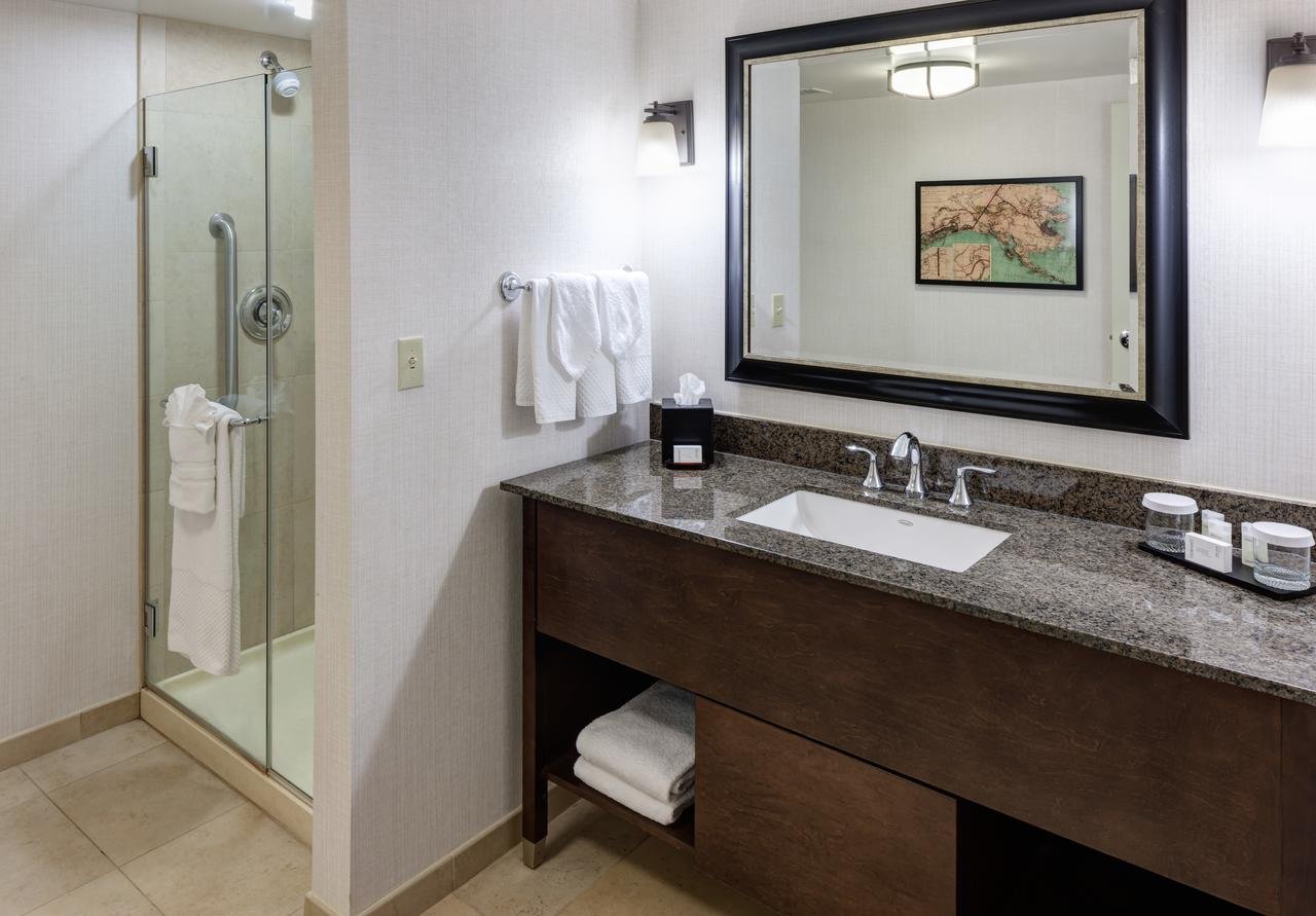 Embassy Suites Anchorage - Accommodation Dallas
