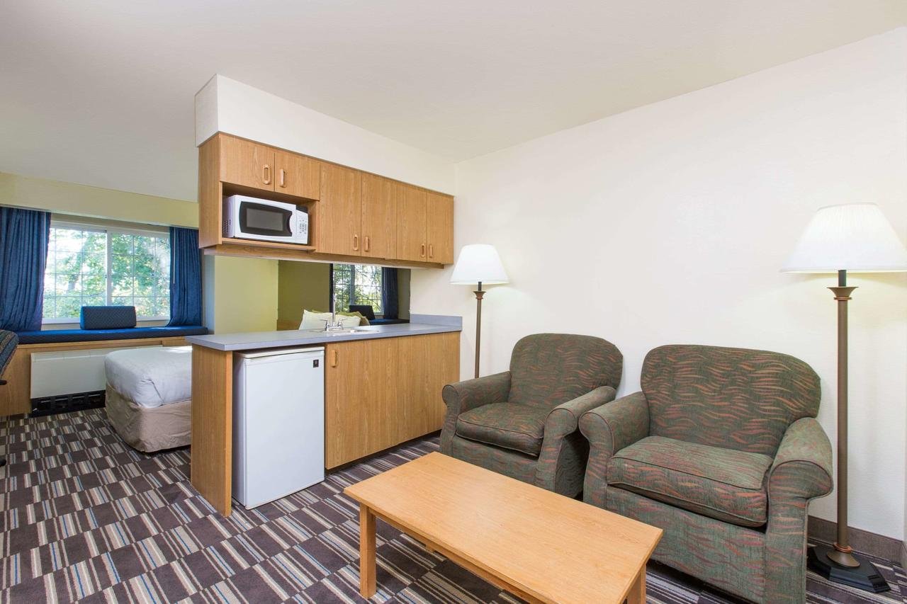 Microtel Inn & Suites Anchorage - Accommodation Dallas 3