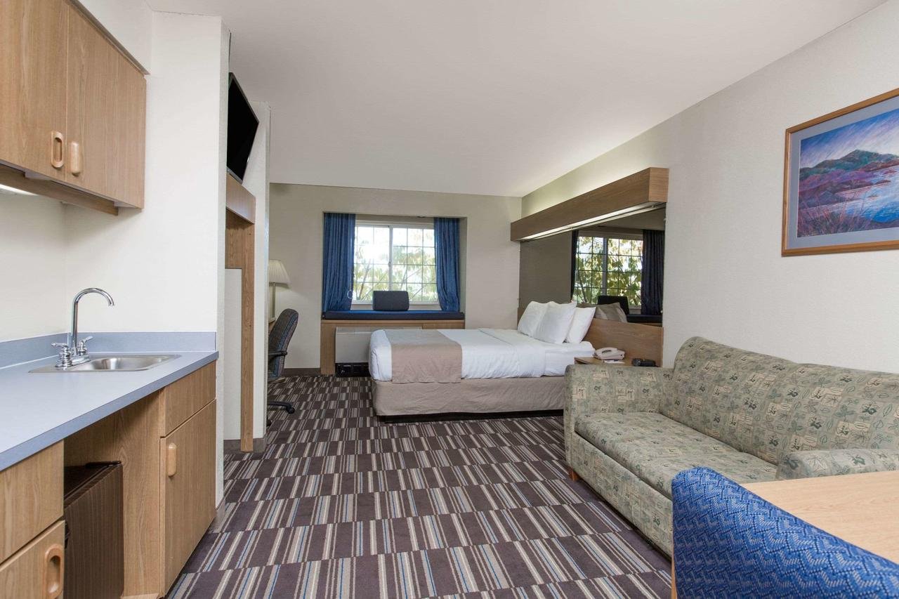 Microtel Inn & Suites Anchorage - Accommodation Dallas 7