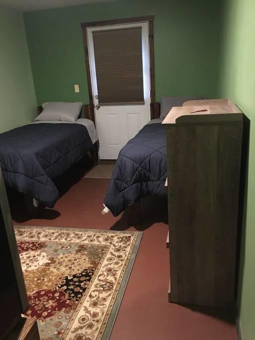 Red Door Lodge Kitchenette - Accommodation Dallas 1
