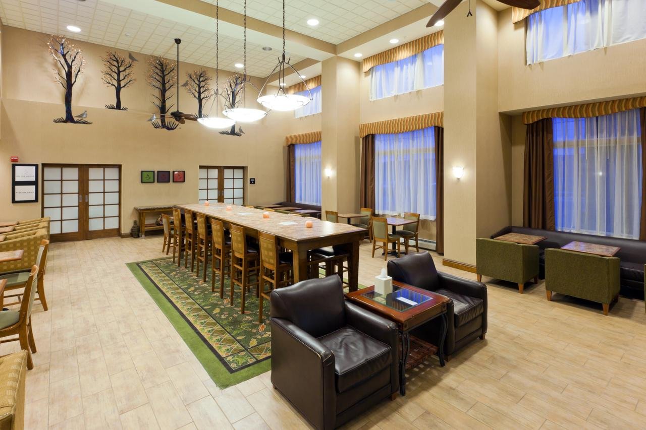 Hampton Inn & Suites Fairbanks - Accommodation Dallas 8