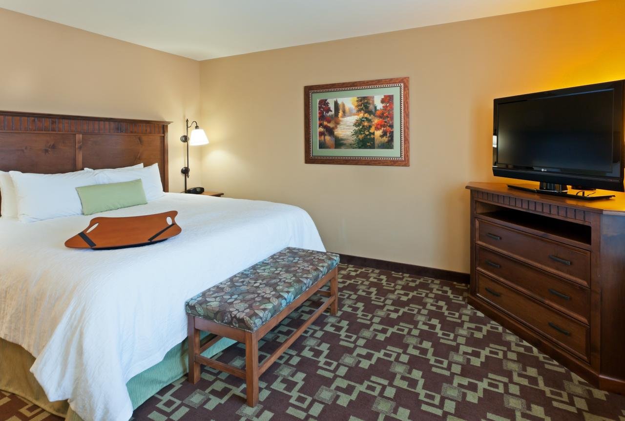 Hampton Inn & Suites Fairbanks - Accommodation Dallas 17